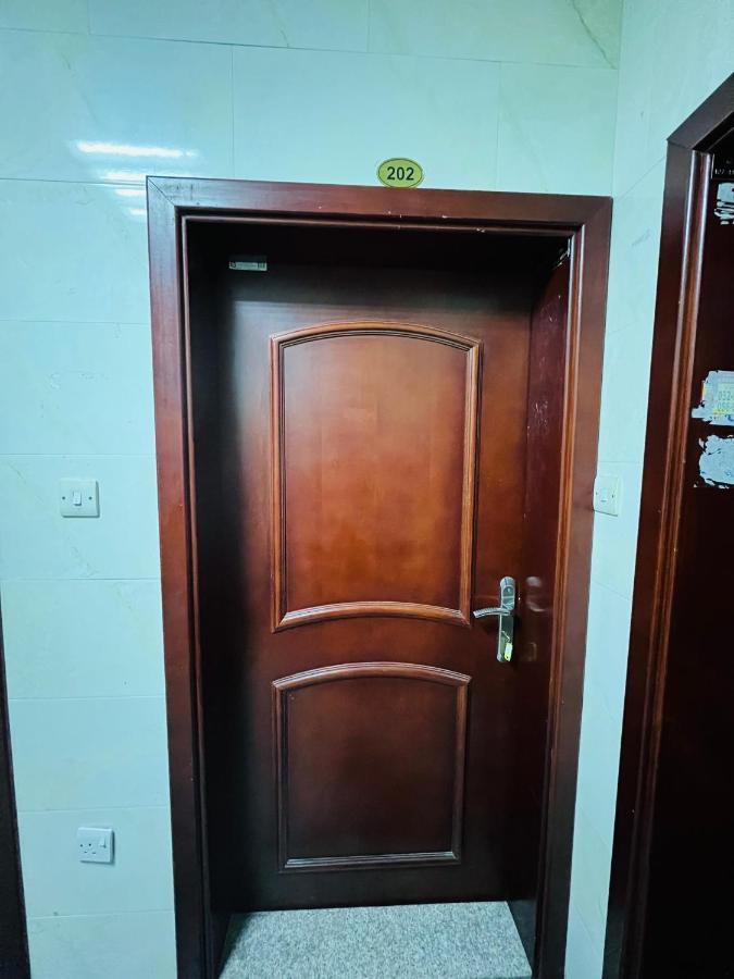 Comfort Tourist Place For Male Dubaj Kültér fotó